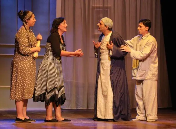 معاناة الفنانين تتجلى في عرض «الأرتيست» الذي يستمر بدار الأوبرا حتى 9 يناير